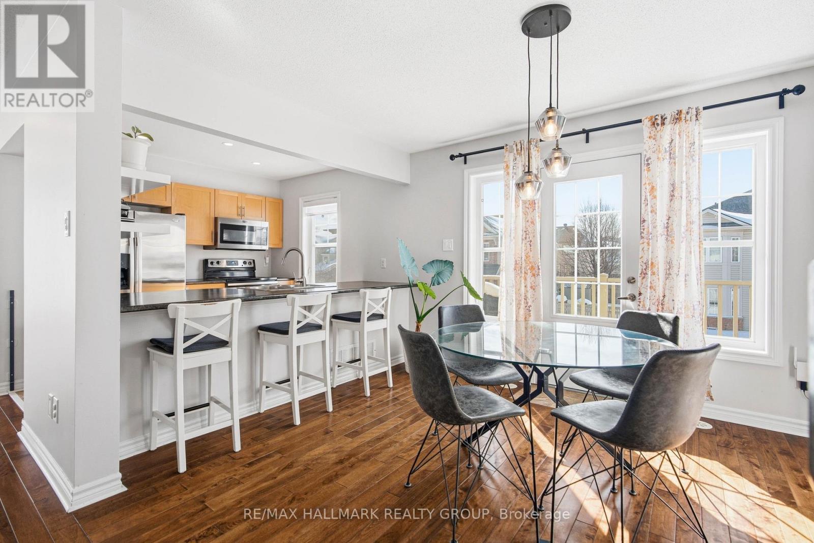 501 Sedgebrook Way, Ottawa, ON - Indoor Photo Showing Dining Room