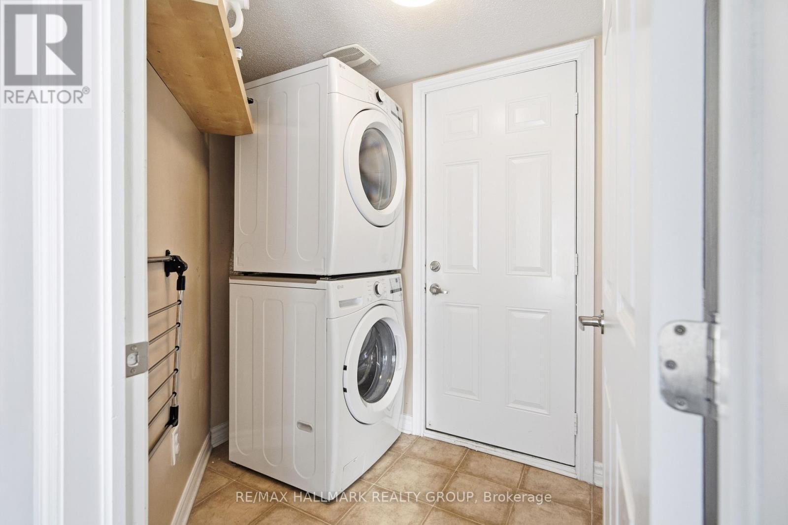 501 Sedgebrook Way, Ottawa, ON - Indoor Photo Showing Laundry Room