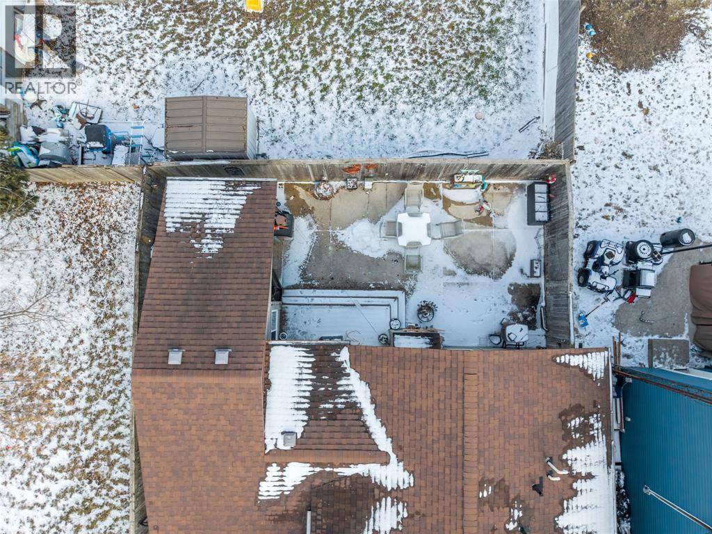 324 Queen Street, Wallaceburg, ON - Outdoor