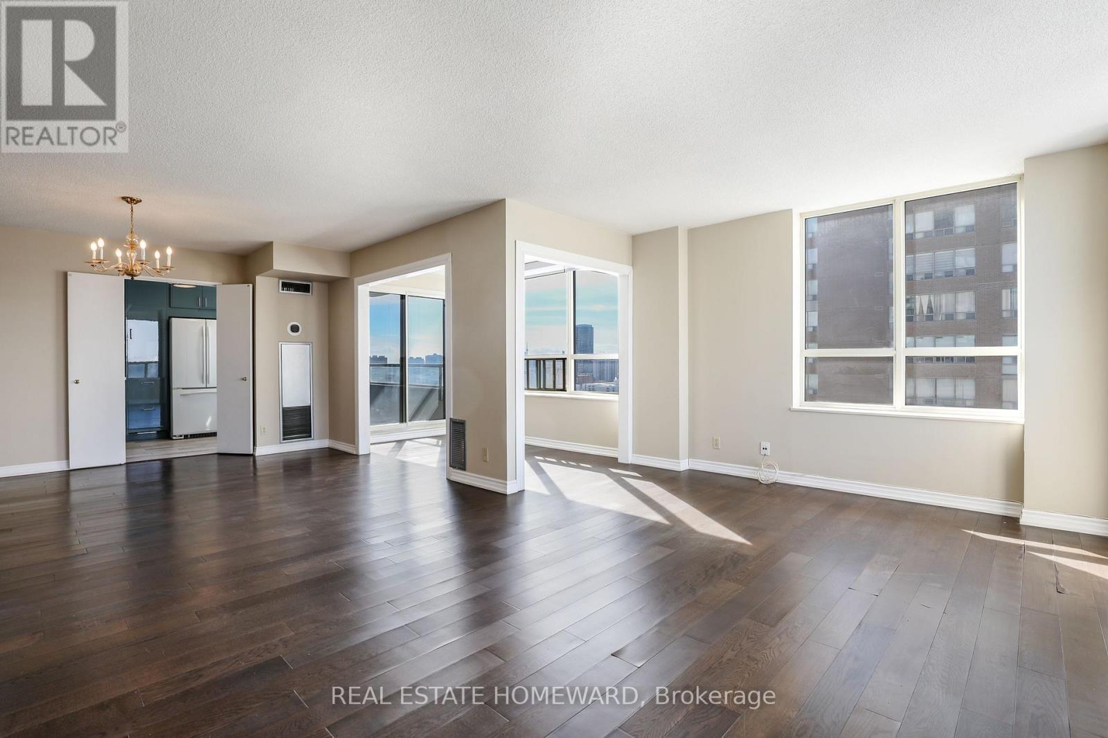 1901 - 195 Wynford Drive, Toronto, ON - Indoor Photo Showing Living Room
