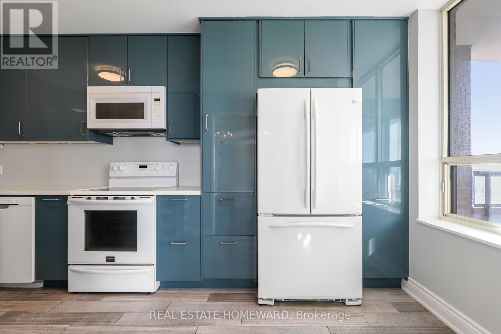 1901 - 195 Wynford Drive, Toronto, ON - Indoor Photo Showing Kitchen