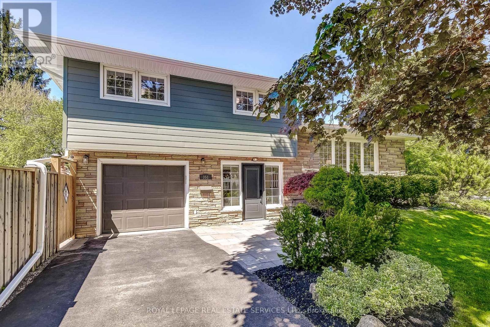 Location..location.. Move-in ready - 351 Strathcona Drive, Burlington, ON - Outdoor