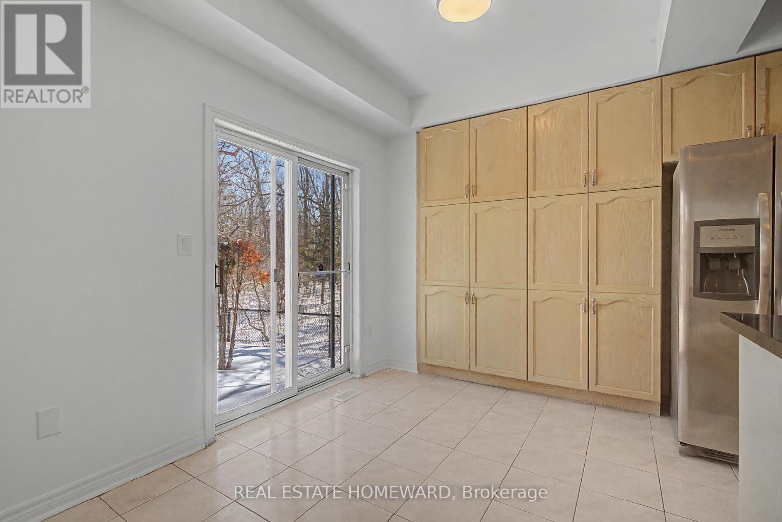 173 Forestwood Street, Richmond Hill, ON - Indoor Photo Showing Other Room