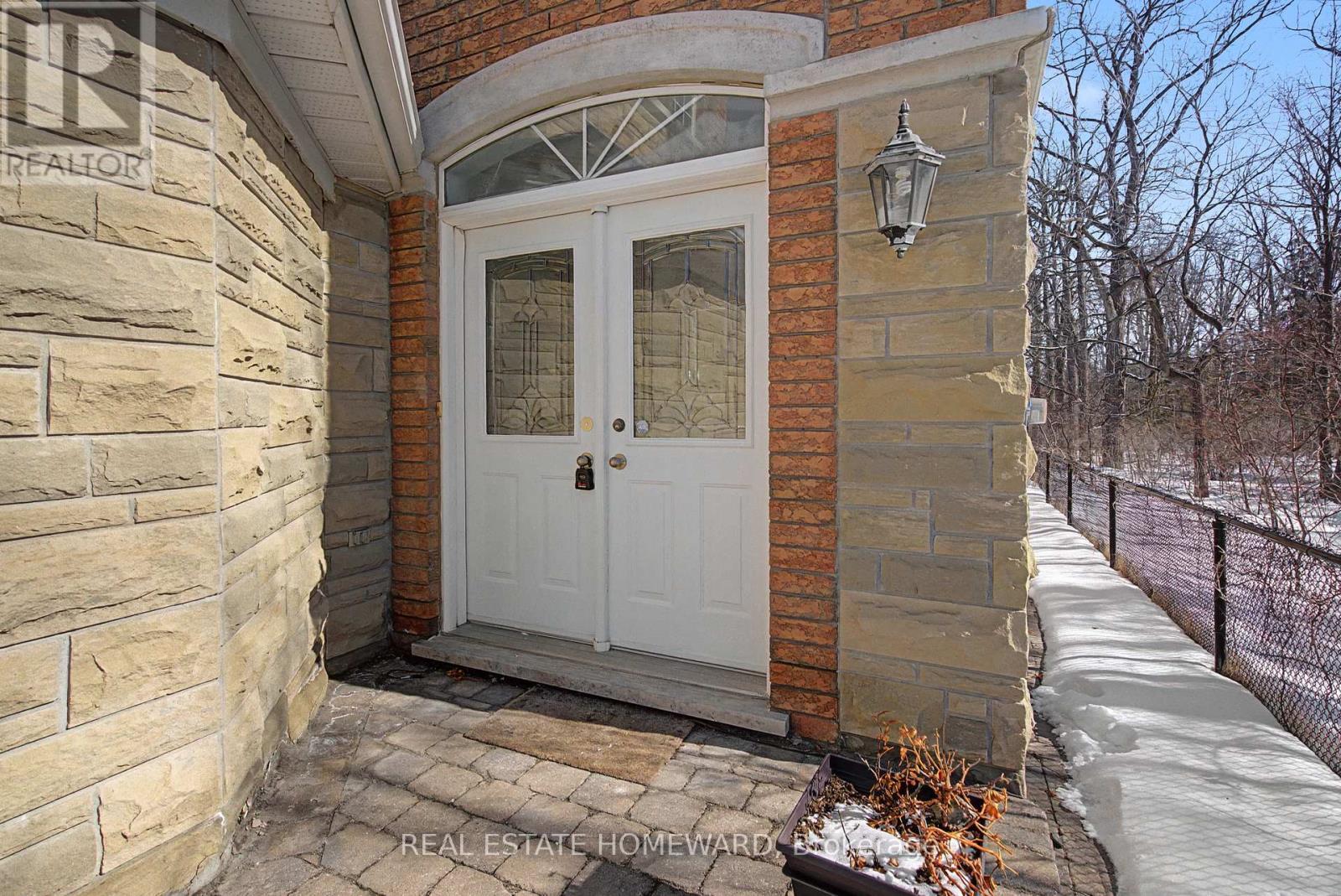 173 Forestwood Street, Richmond Hill, ON - Outdoor