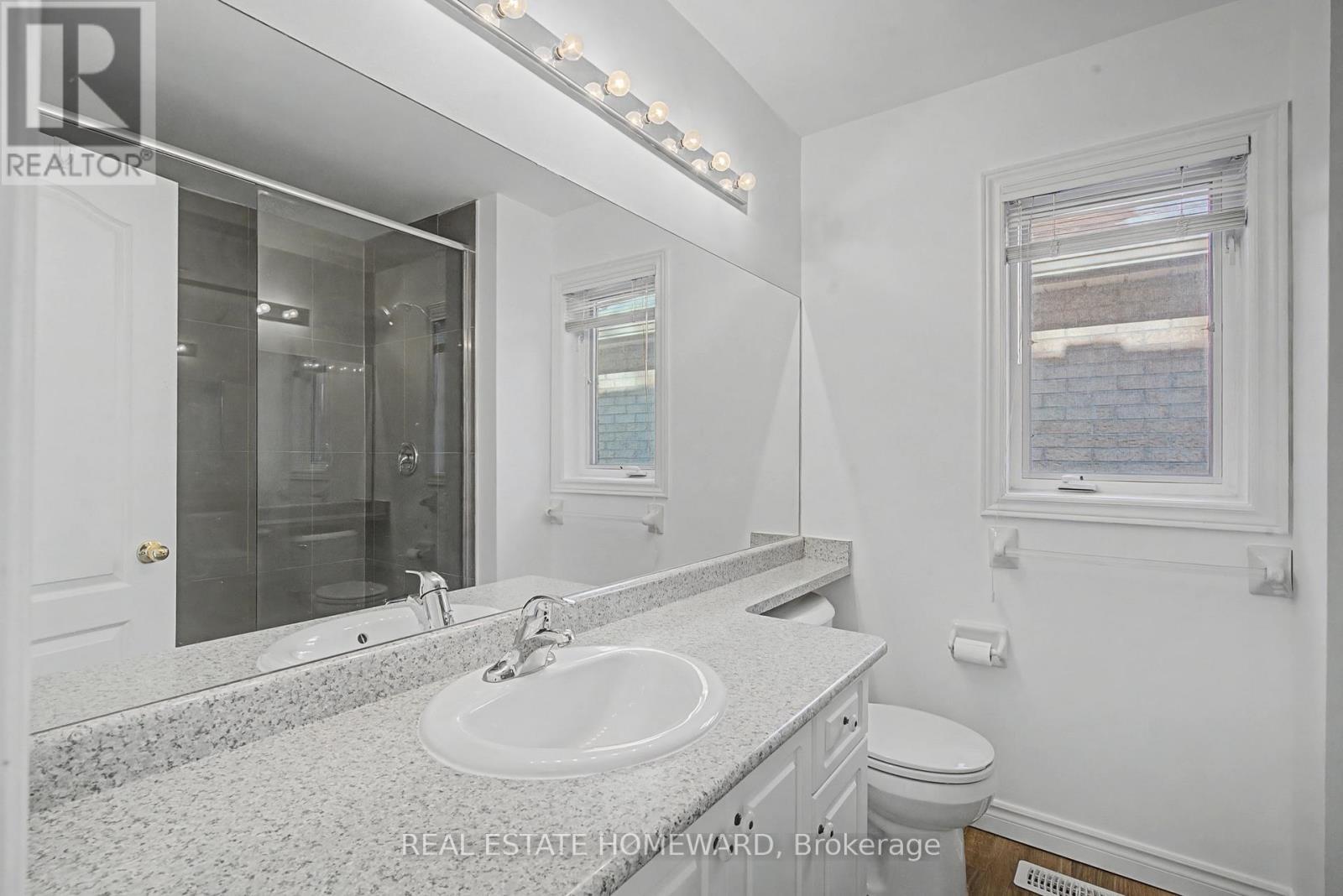 173 Forestwood Street, Richmond Hill, ON - Indoor Photo Showing Bathroom