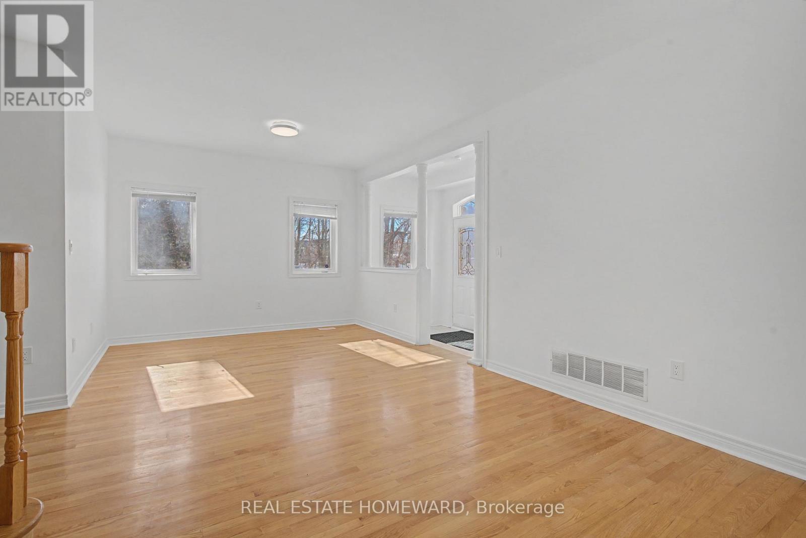 173 Forestwood Street, Richmond Hill, ON - Indoor Photo Showing Other Room