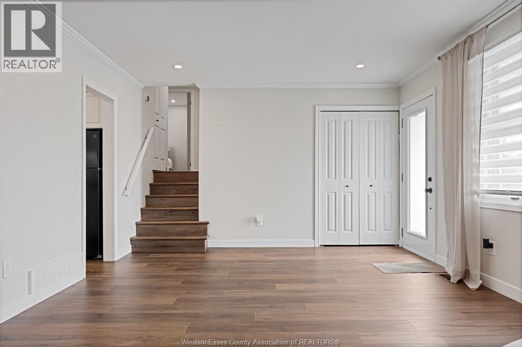 945 Laurier, Lasalle, ON - Indoor Photo Showing Other Room