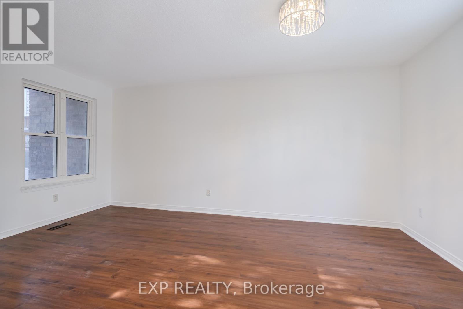 133 - 12421 Ninth Line, Whitchurch-Stouffville, ON - Indoor Photo Showing Other Room