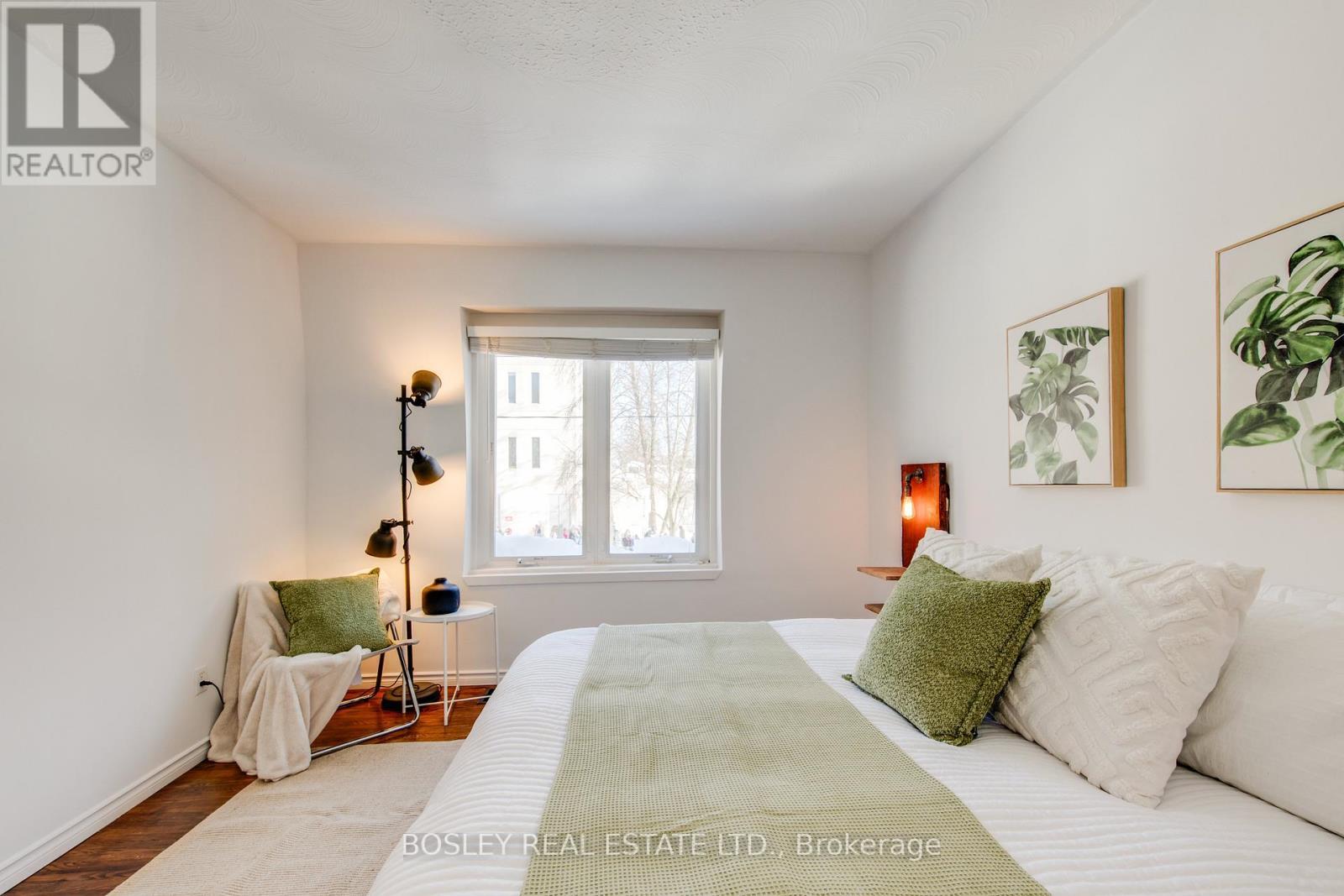 166 Hiawatha Road, Toronto, ON - Indoor Photo Showing Bedroom