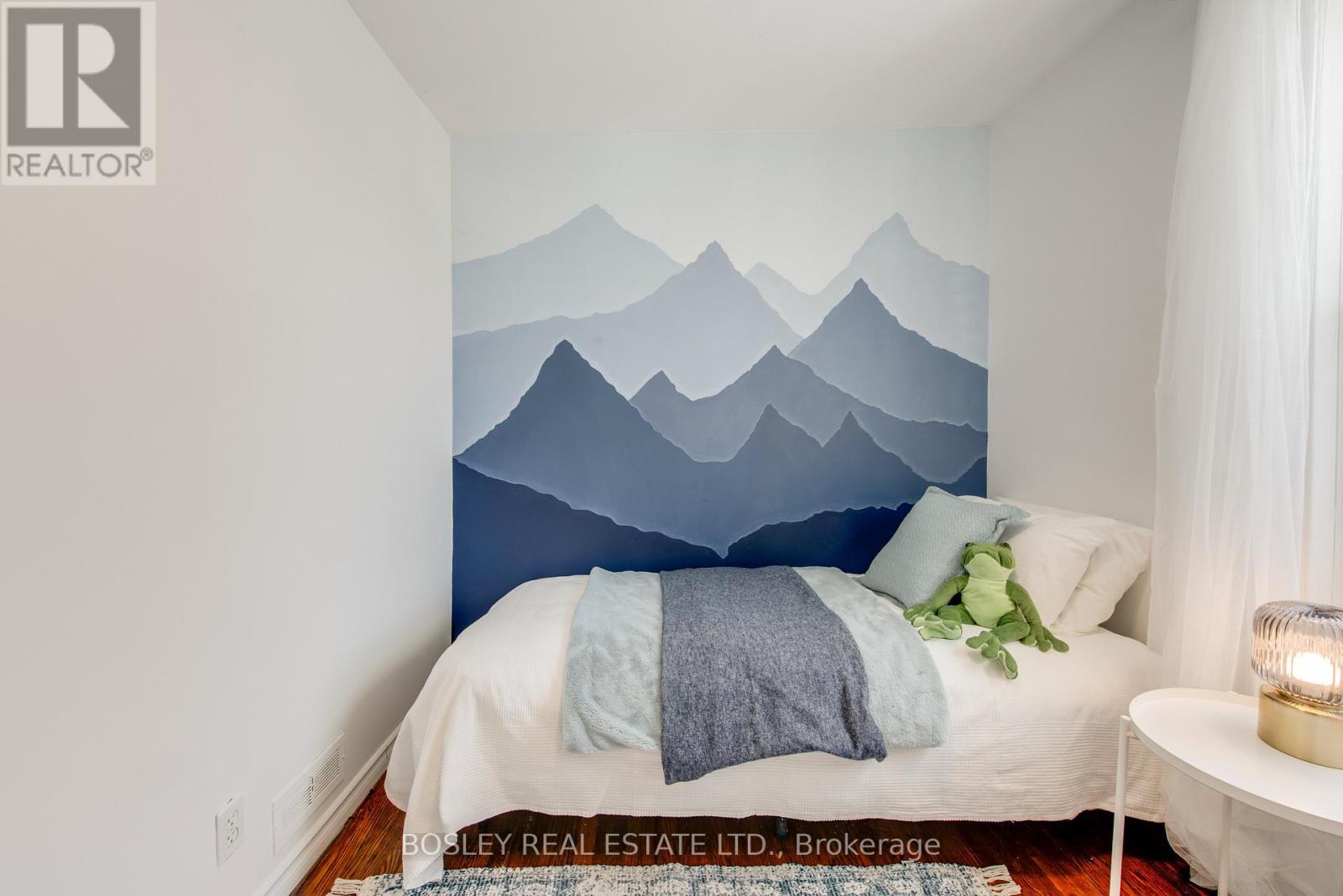 166 Hiawatha Road, Toronto, ON - Indoor Photo Showing Bedroom