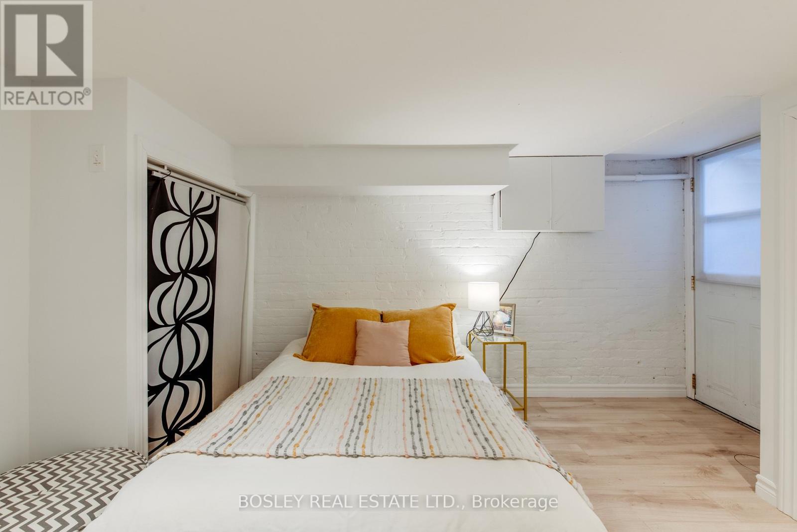 166 Hiawatha Road, Toronto, ON - Indoor Photo Showing Bedroom