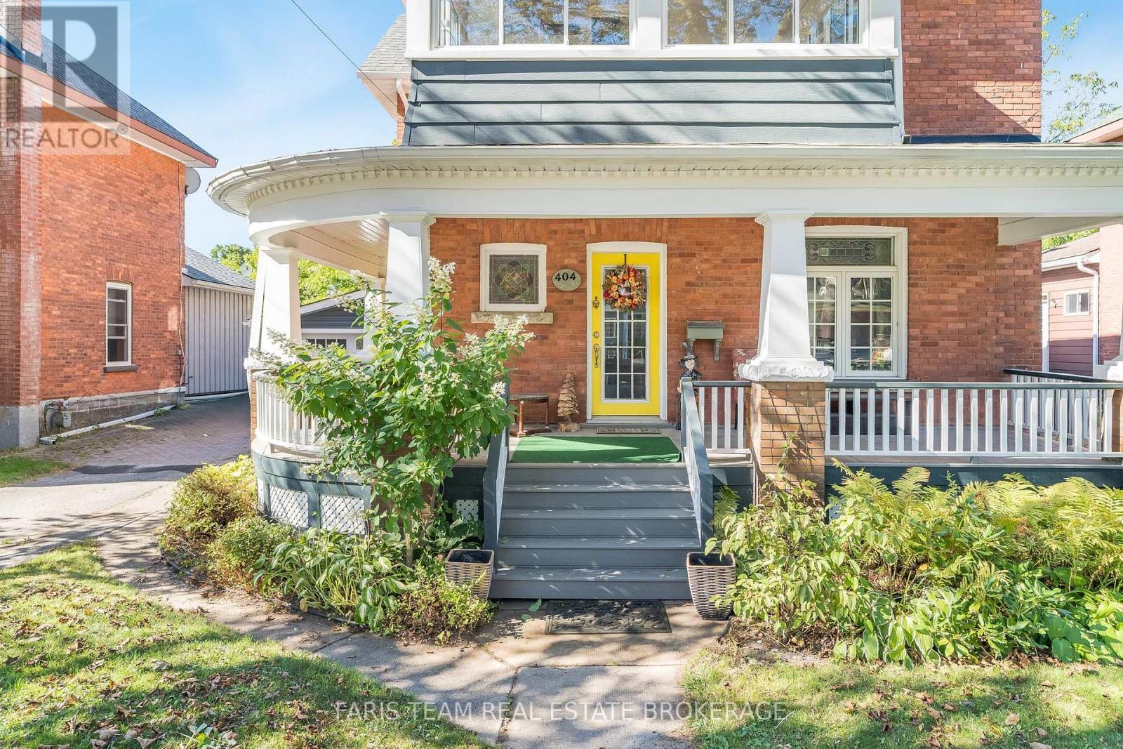 404 Manly Street, Midland, ON - Outdoor