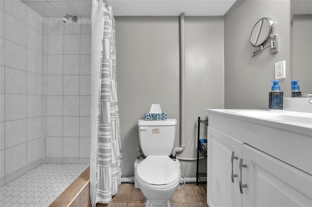 42 Grace, Leamington, ON