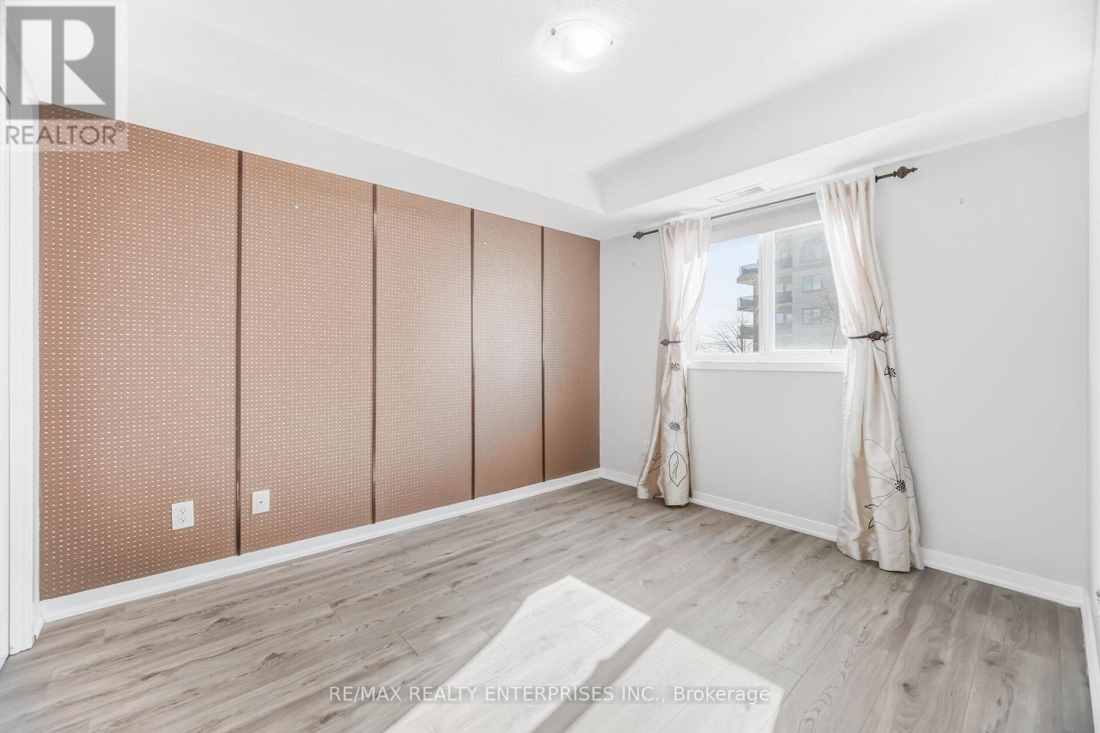 Second Bedroom is large and bright - 1420 - 8 Dayspring Circle, Brampton, ON - Indoor Photo Showing Other Room