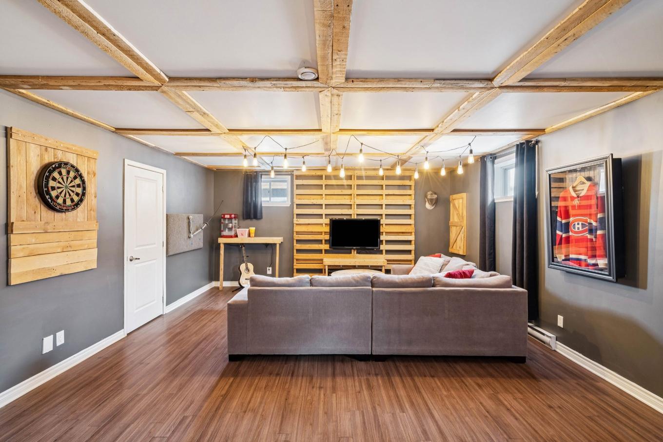 Basement - 347 Rue Schubert, Saint-Jean-Sur-Richelieu, QC - Indoor With Fireplace