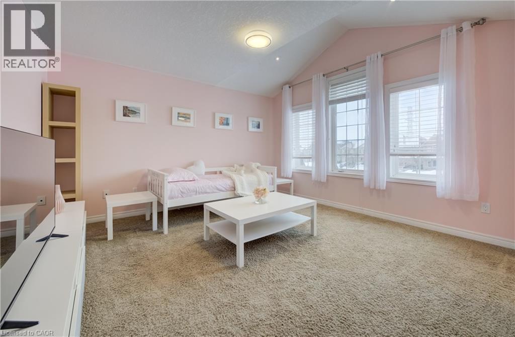 928 Evens Pond Court, Kitchener, ON - Indoor