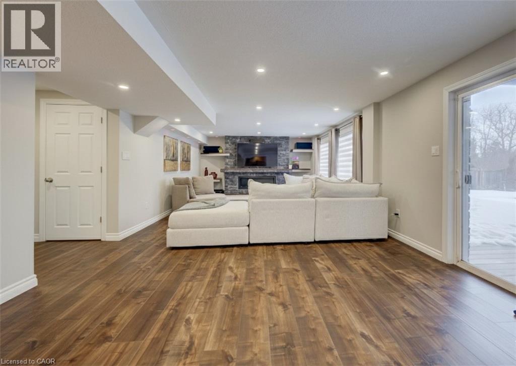 928 Evens Pond Court, Kitchener, ON - Indoor