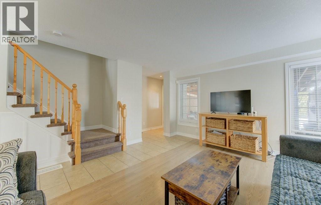 404 Wake Robin Crescent, Kitchener, ON - Indoor Photo Showing Other Room