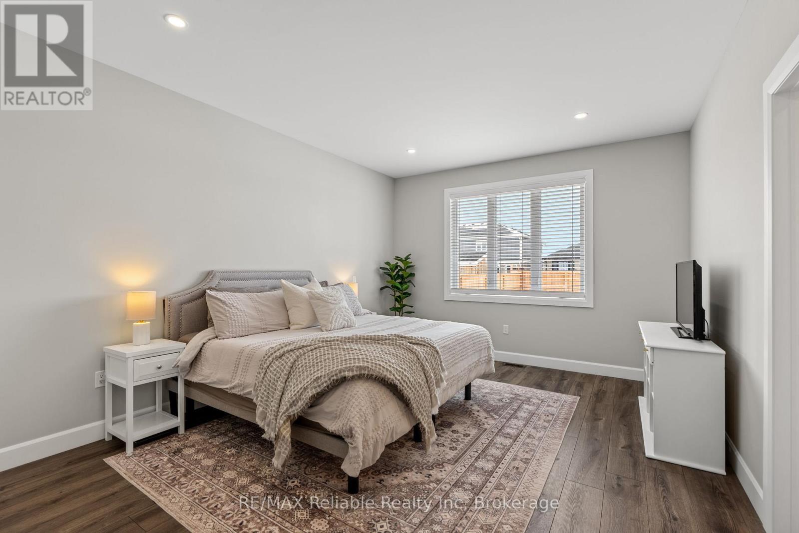 134 Severn Drive, Goderich (Goderich (Town)), ON - Indoor Photo Showing Bedroom