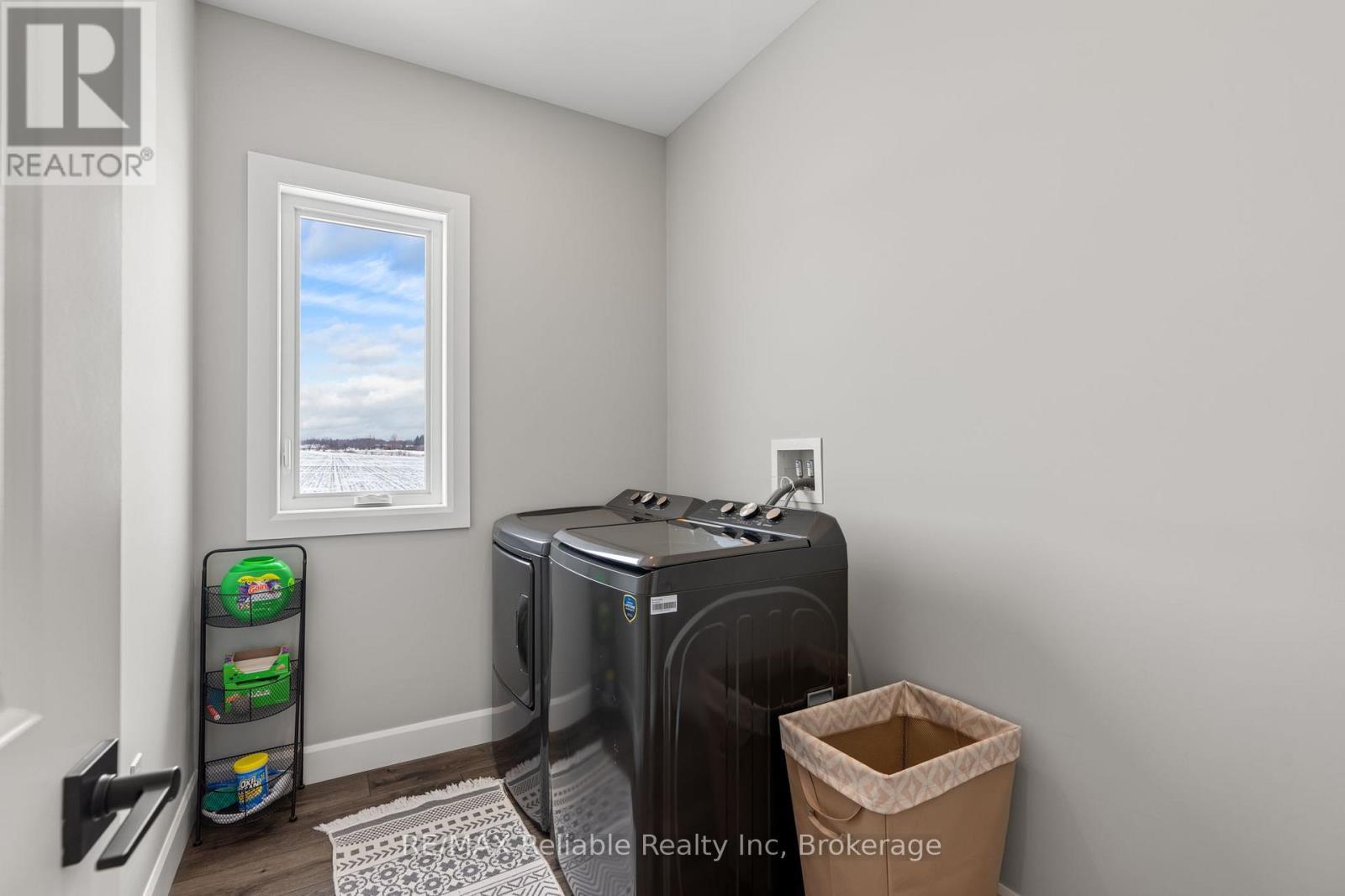 134 Severn Drive, Goderich (Goderich (Town)), ON - Indoor Photo Showing Laundry Room