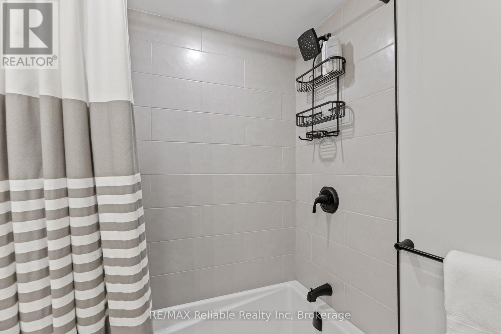 134 Severn Drive, Goderich (Goderich (Town)), ON - Indoor Photo Showing Bathroom