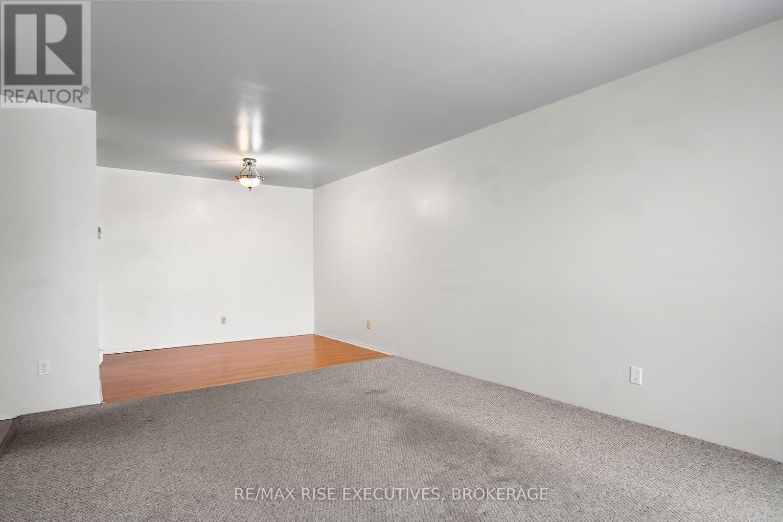 507 - 17 Eldon Hall Place, Kingston (Central City West), ON - Indoor Photo Showing Other Room