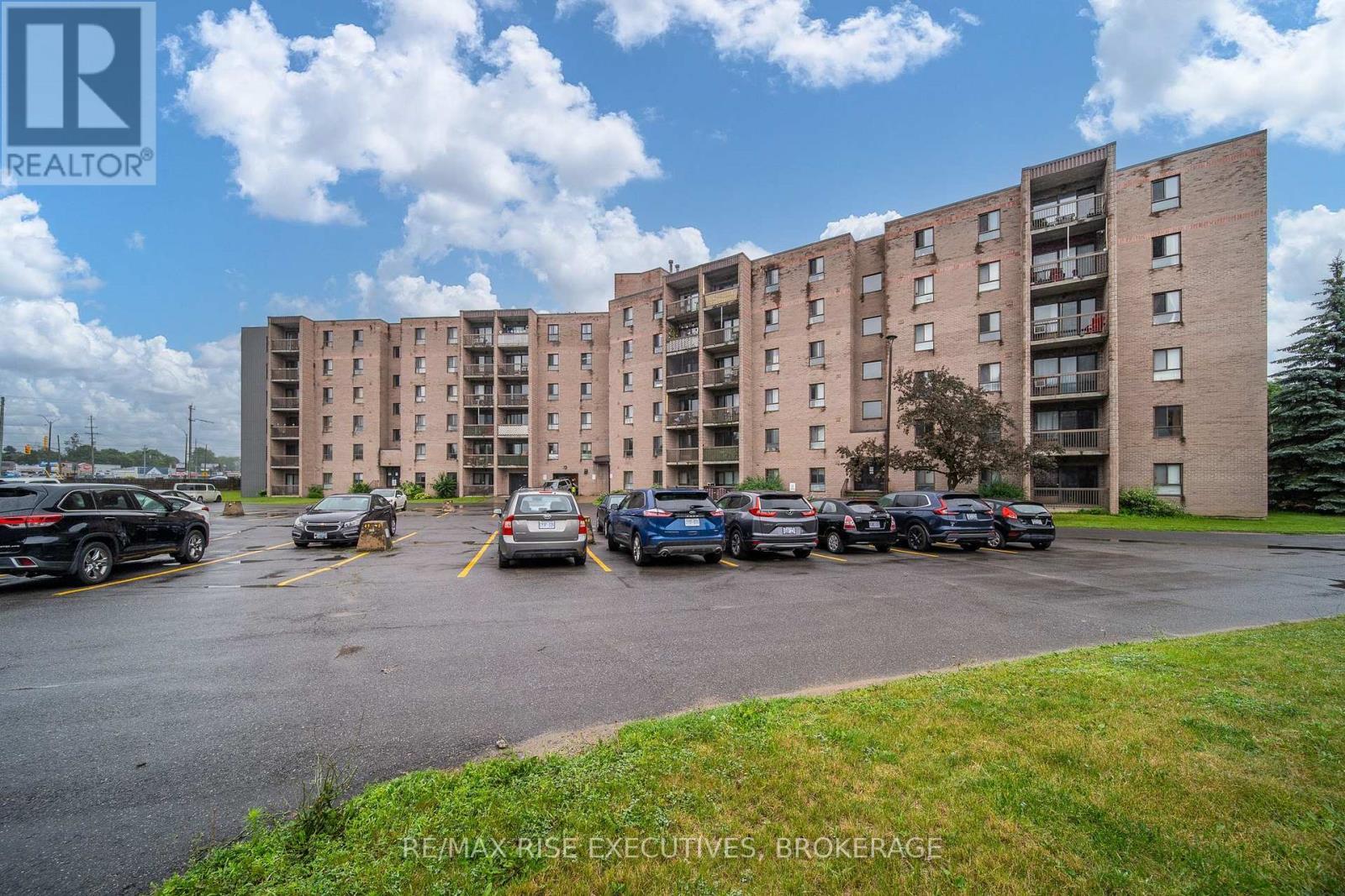 507 - 17 Eldon Hall Place, Kingston (Central City West), ON - Outdoor With Balcony With Facade