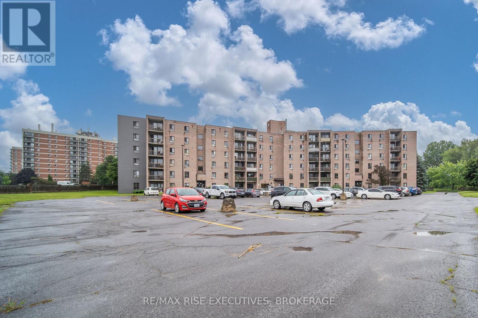 507 - 17 Eldon Hall Place, Kingston (Central City West), ON - Outdoor With Facade