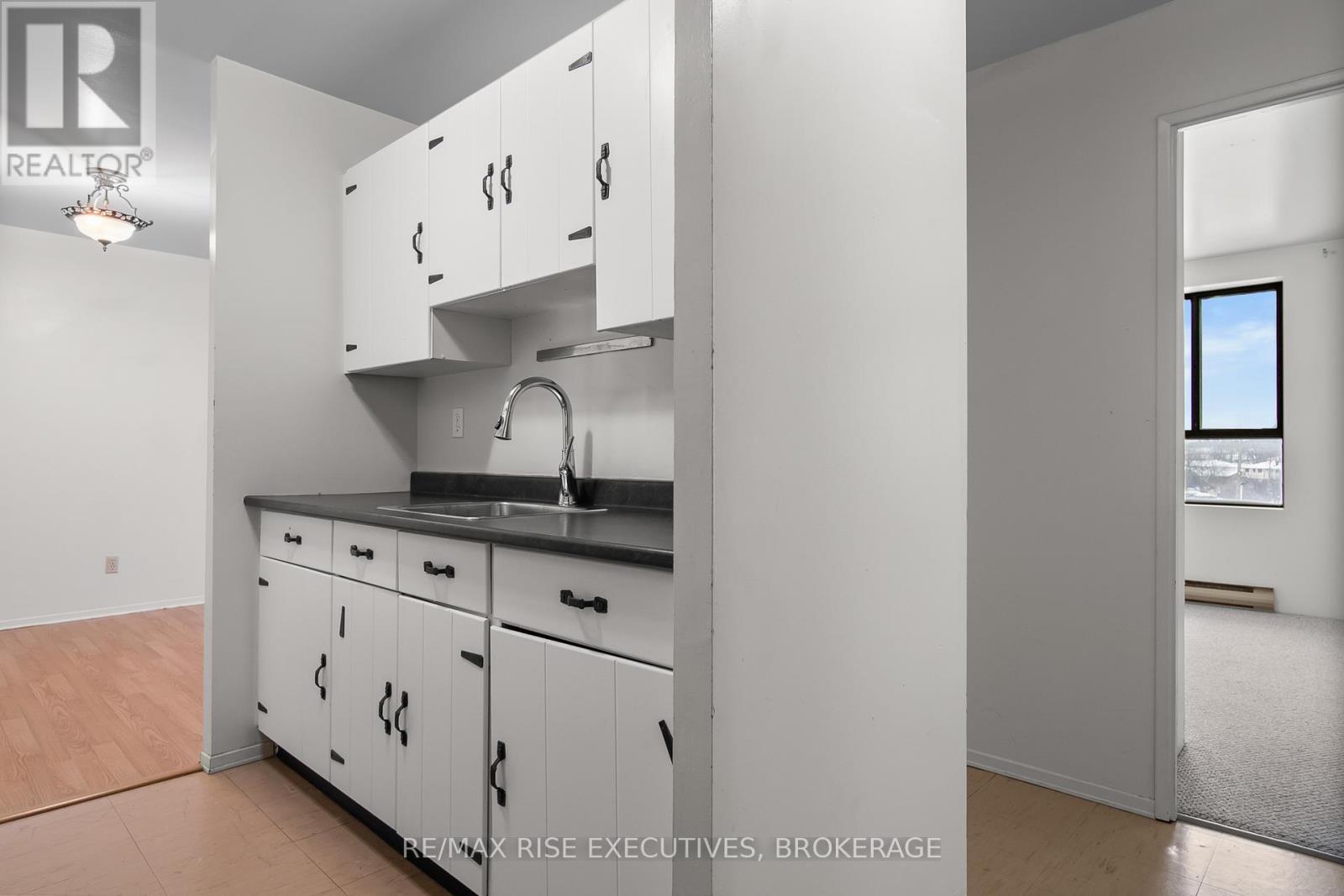 507 - 17 Eldon Hall Place, Kingston (Central City West), ON - Indoor Photo Showing Other Room