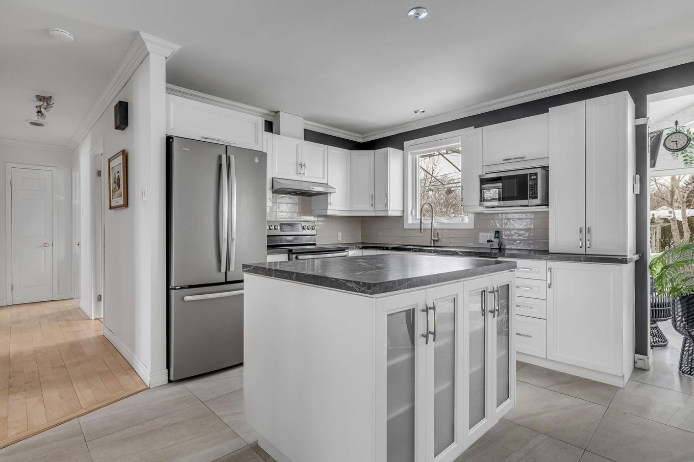 Kitchen - 2018 Rue Arnaud, Québec (Beauport), QC - Indoor Photo Showing Kitchen