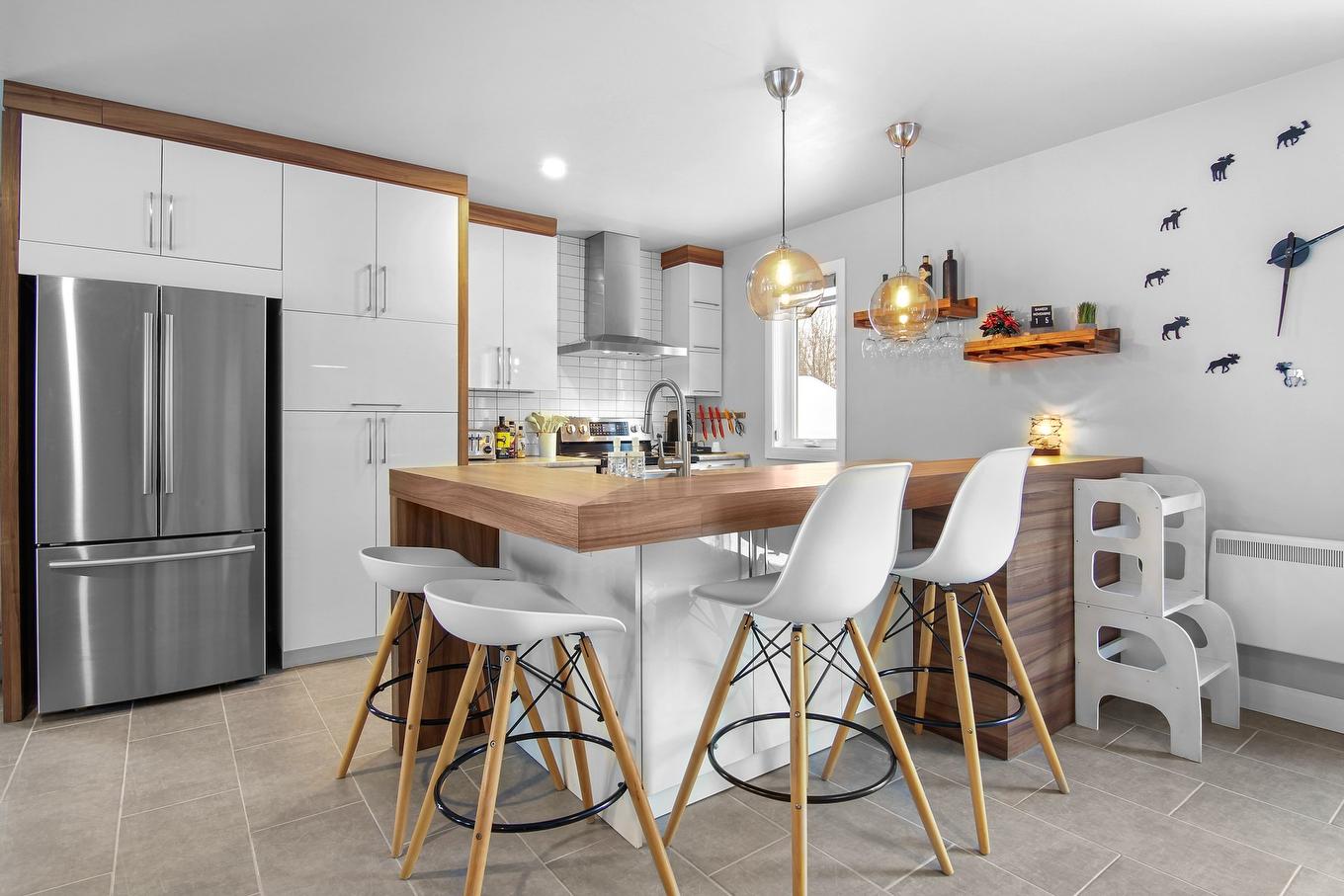 Kitchen - 518 Rue Rabelais, Saguenay (Chicoutimi), QC - Indoor