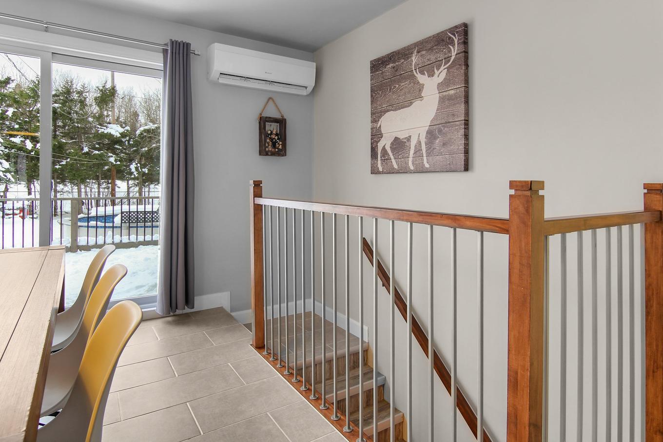 Staircase - 518 Rue Rabelais, Saguenay (Chicoutimi), QC - Indoor Photo Showing Other Room