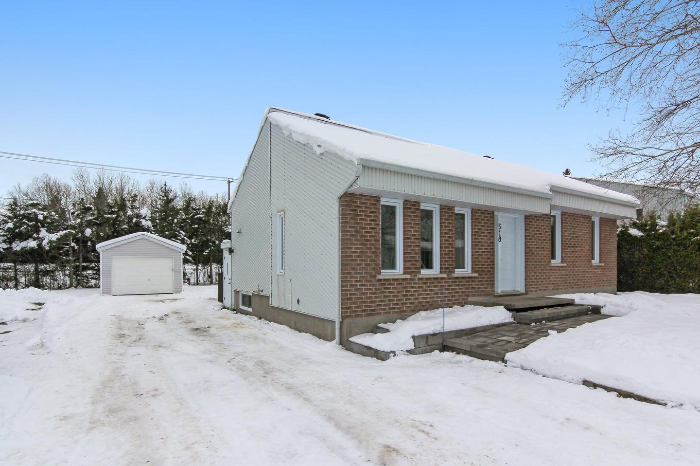 Frontage - 518 Rue Rabelais, Saguenay (Chicoutimi), QC - Outdoor