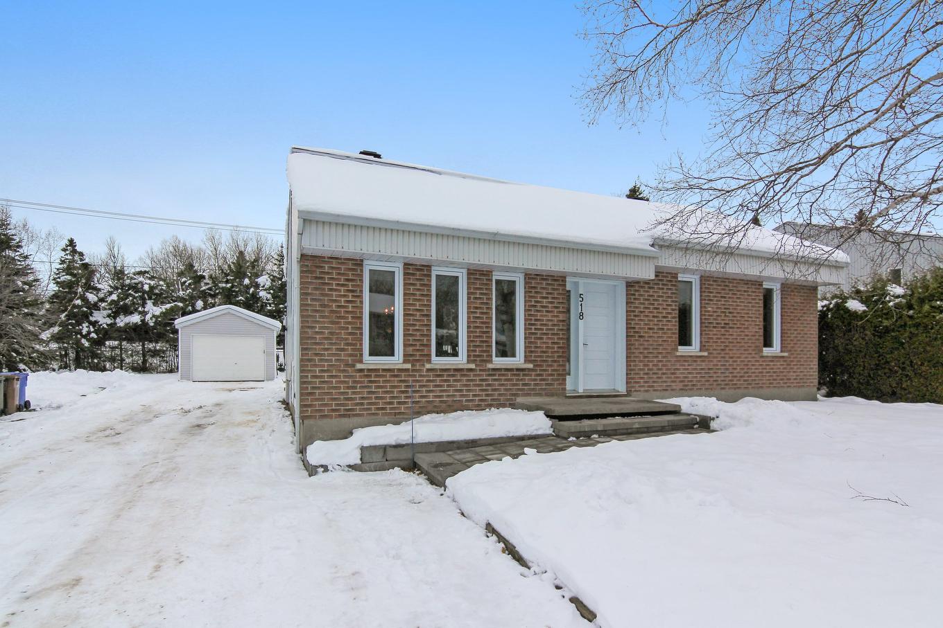 Frontage - 518 Rue Rabelais, Saguenay (Chicoutimi), QC - Outdoor