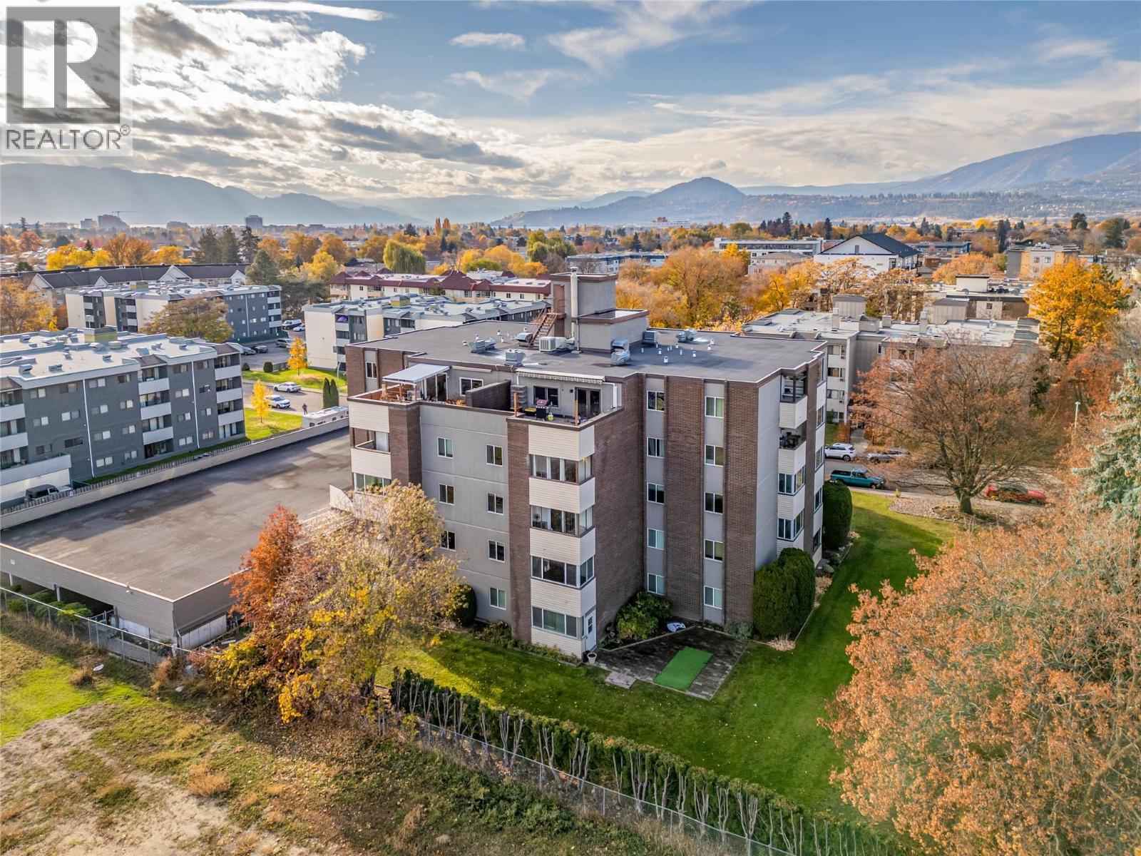 1915 Pacific Court Unit# 407, Kelowna, BC - Outdoor With View