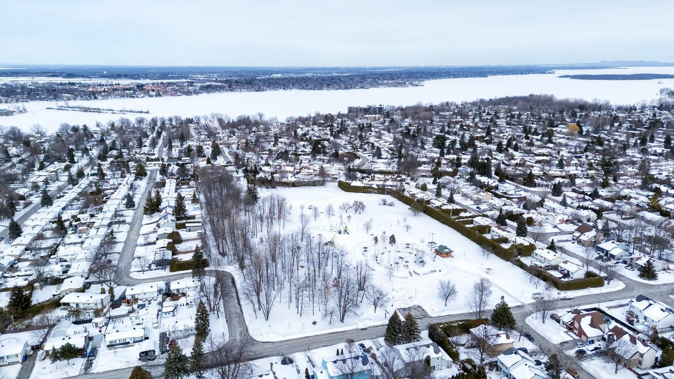 Aerial photo - 10 Rue Des Peupliers, L'Île-Perrot, QC - Outdoor With Body Of Water With View