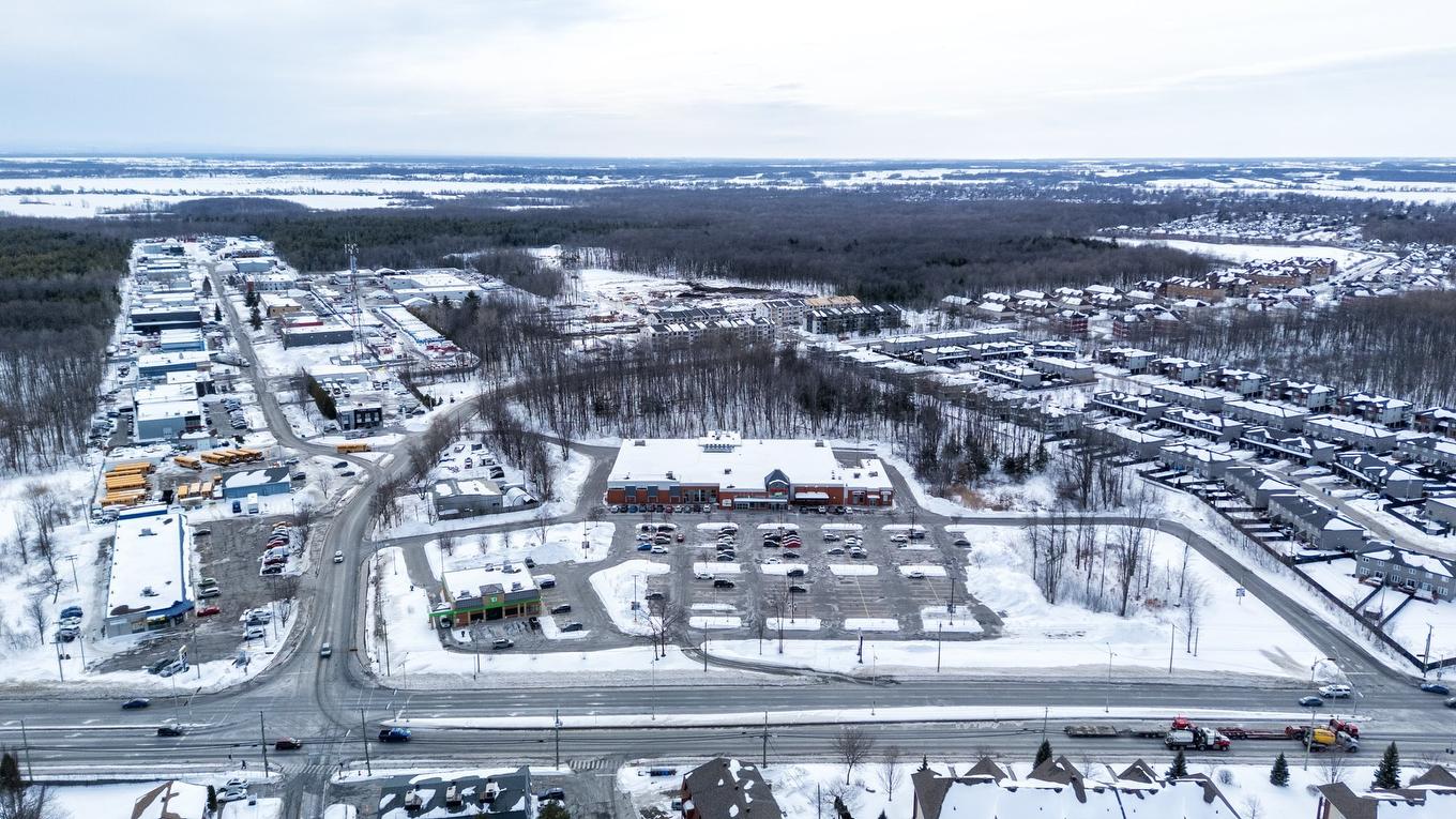 Aerial photo - 10 Rue Des Peupliers, L'Île-Perrot, QC - Outdoor With View