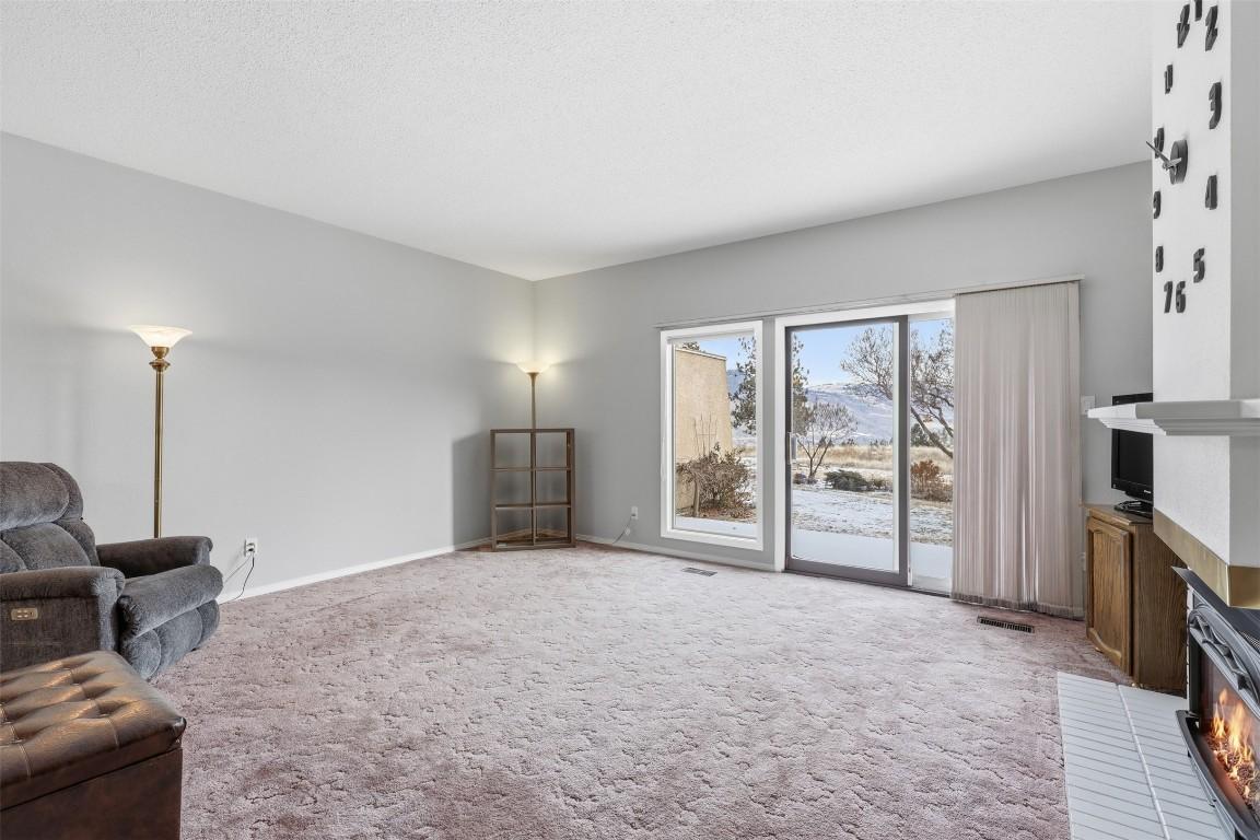 14-1555 Summit Drive, Kamloops, BC - Indoor