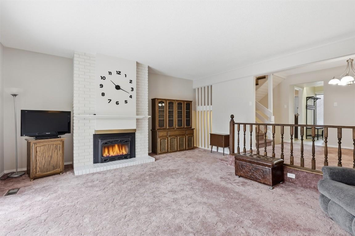 14-1555 Summit Drive, Kamloops, BC - Indoor With Fireplace