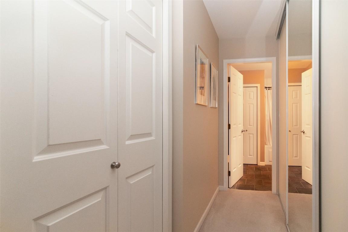 307-945 Lawrence Avenue, Kelowna, BC - Indoor Photo Showing Other Room
