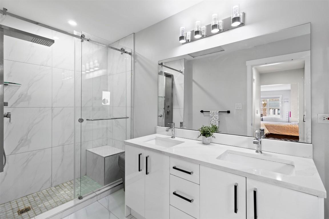 2134 Blackwell Avenue, Merritt, BC - Indoor Photo Showing Bathroom