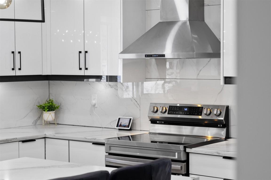 2134 Blackwell Avenue, Merritt, BC - Indoor Photo Showing Kitchen