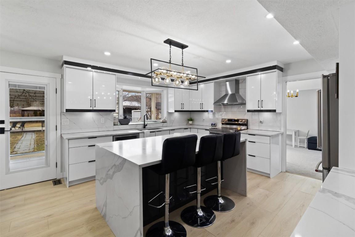 2134 Blackwell Avenue, Merritt, BC - Indoor Photo Showing Kitchen With Upgraded Kitchen