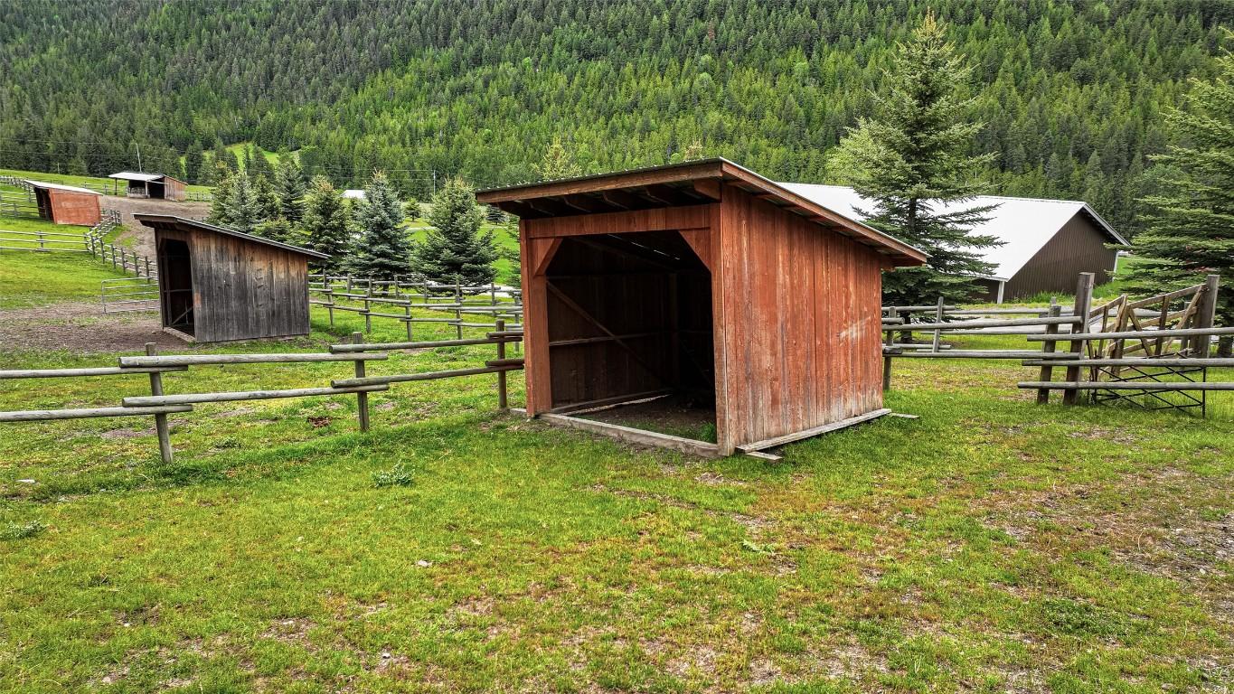 705 Creighton Valley Road, Lumby, BC - Outdoor