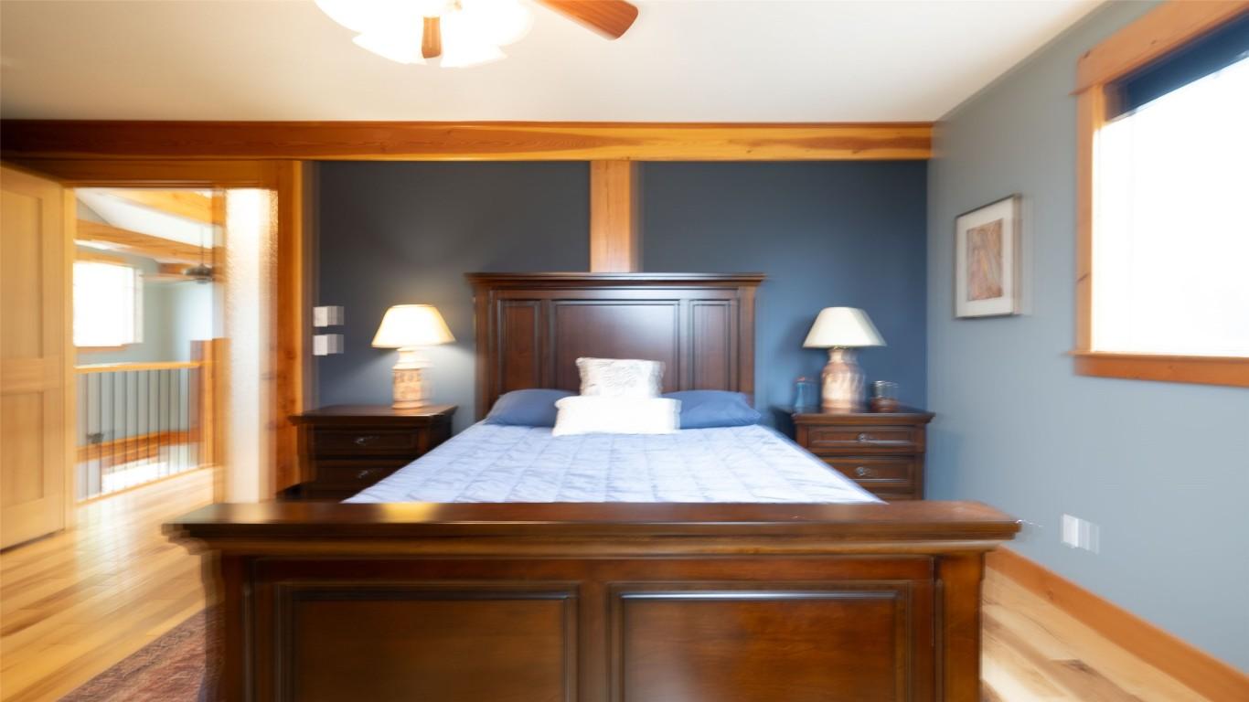 705 Creighton Valley Road, Lumby, BC - Indoor Photo Showing Bedroom