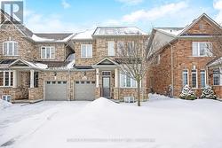 5554 WATERWIND CRESCENT Mississauga, ON L5M 0G4
