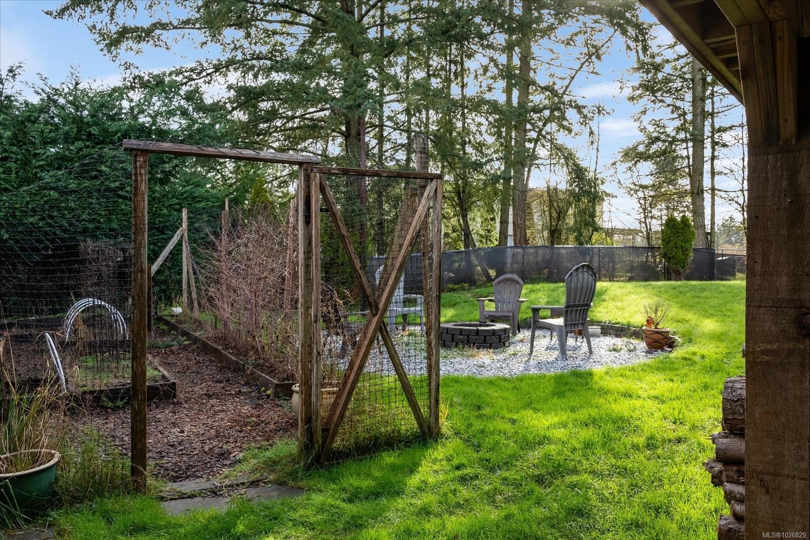 4503 Chestnut Rd, Cowichan Bay, BC