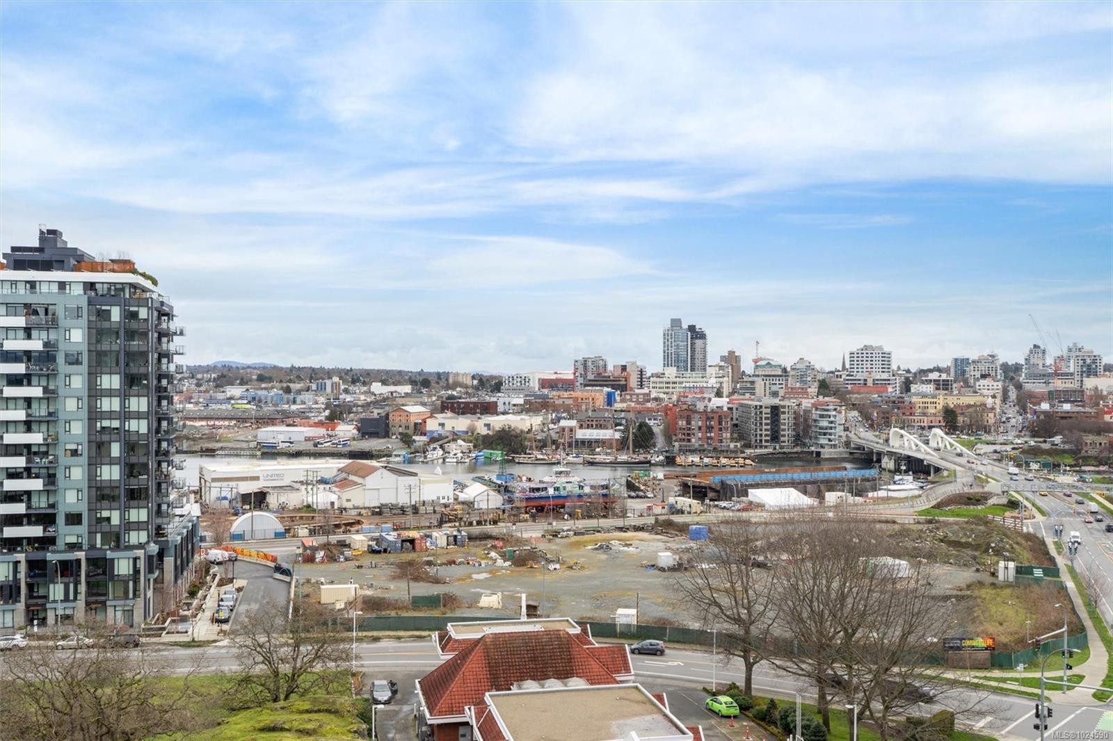 809-83 Saghalie Rd, Victoria, BC - Outdoor With View