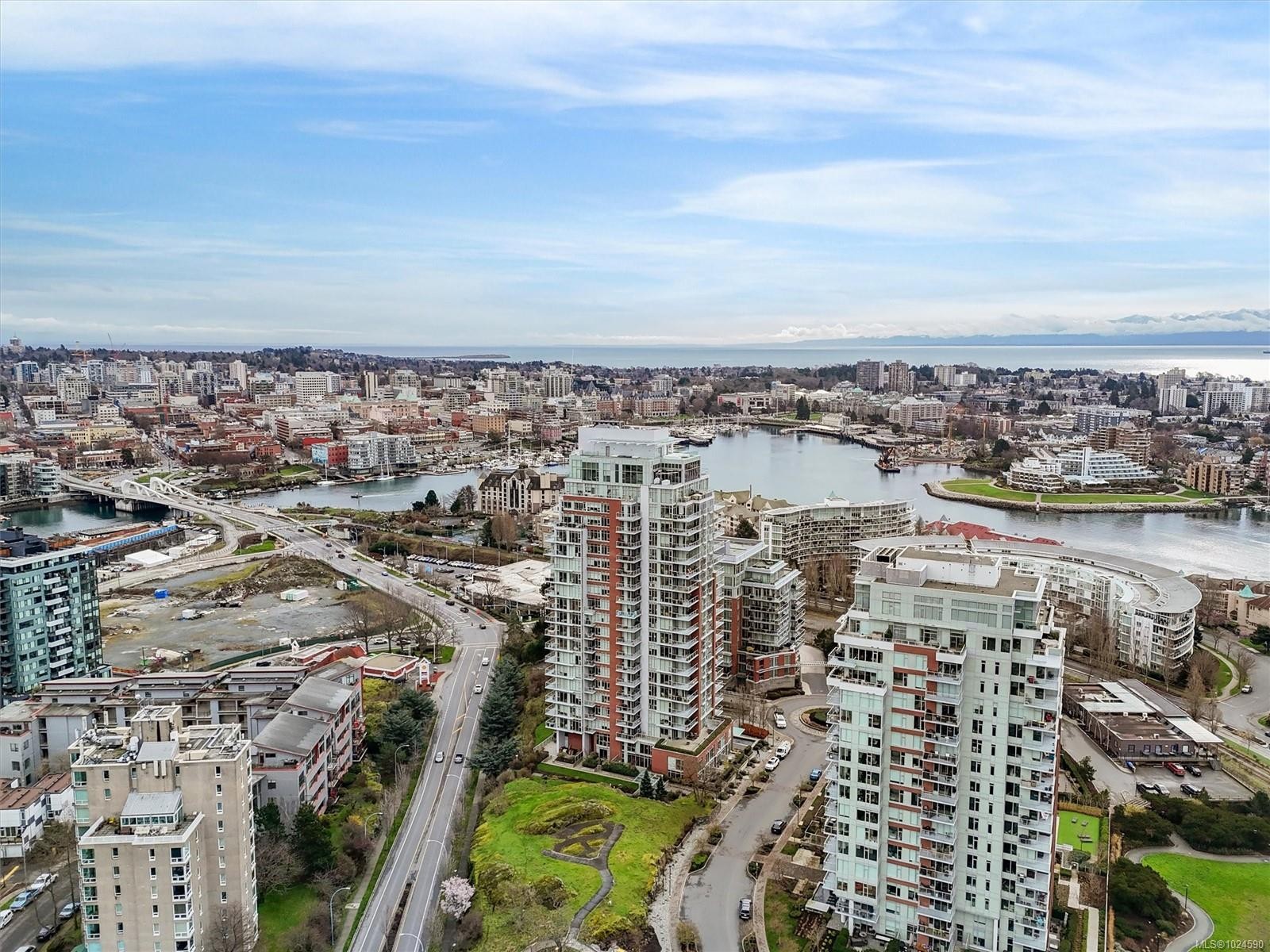 809-83 Saghalie Rd, Victoria, BC - Outdoor With View