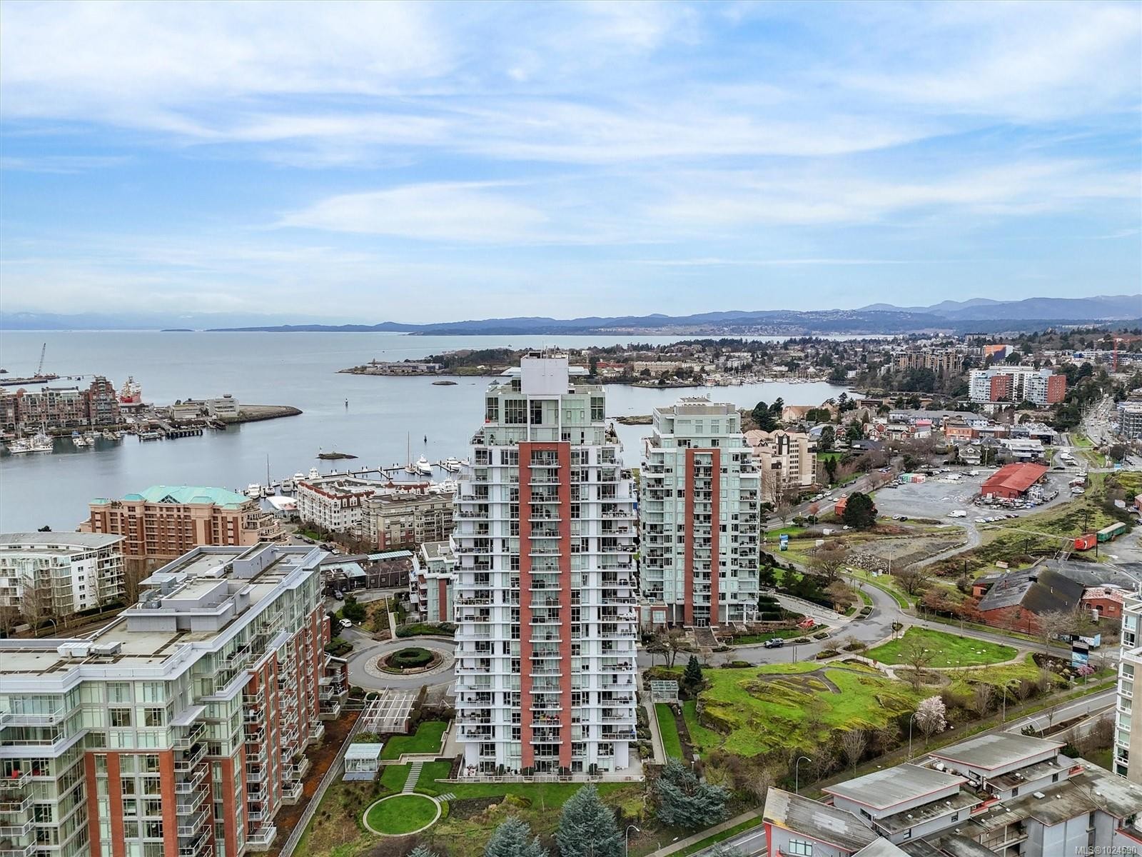 809-83 Saghalie Rd, Victoria, BC - Outdoor With Body Of Water With View